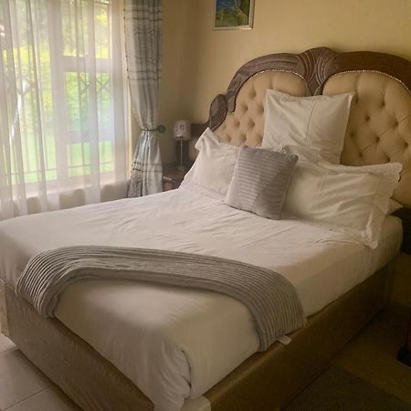 The Crown Inn Guest House Northwood Εξωτερικό φωτογραφία